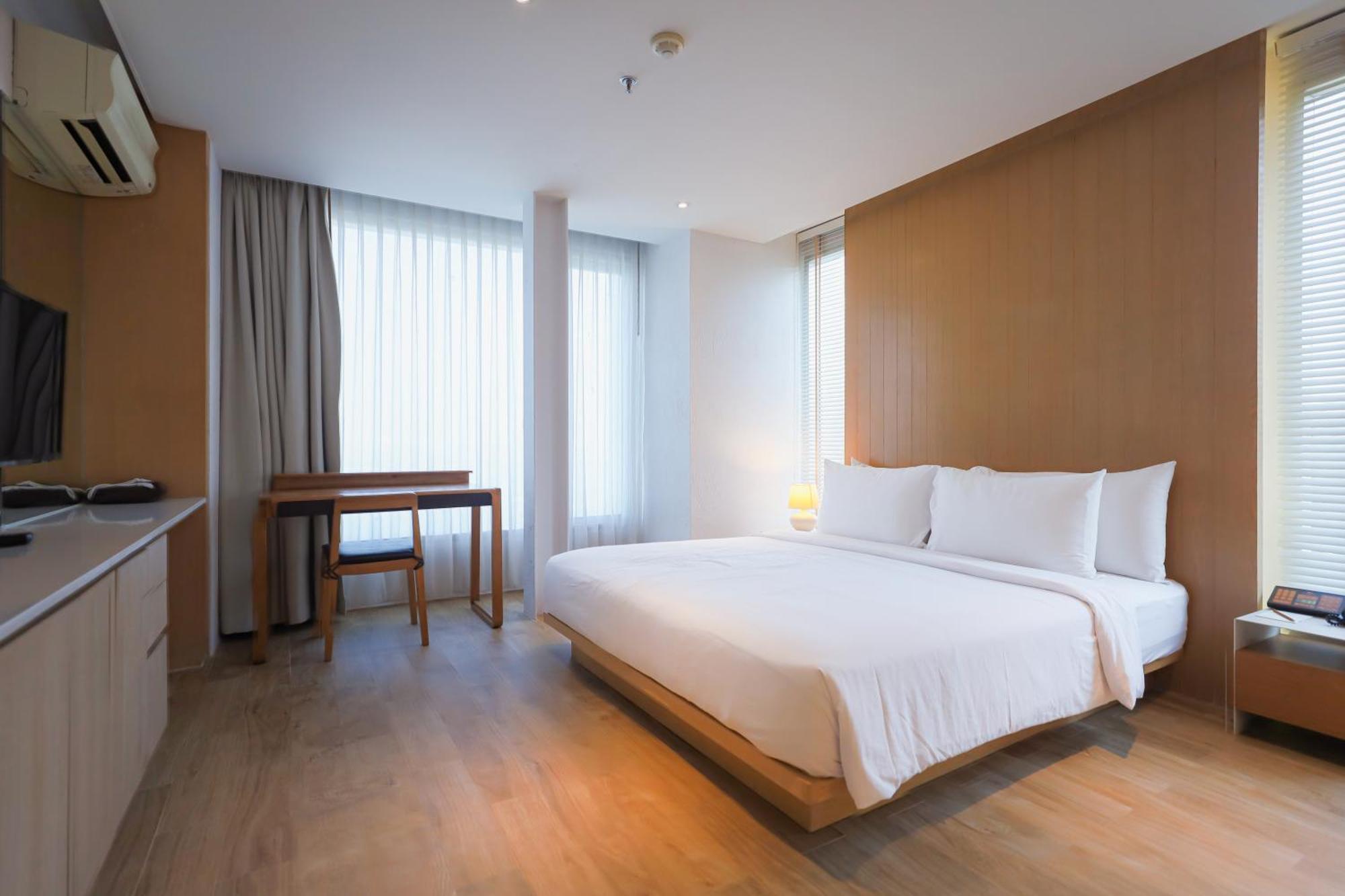 Balcony Seaside Sriracha Hotel & Serviced Apartments Сирача Экстерьер фото